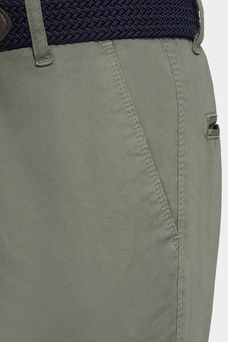 The Timeless Chino (Olive)