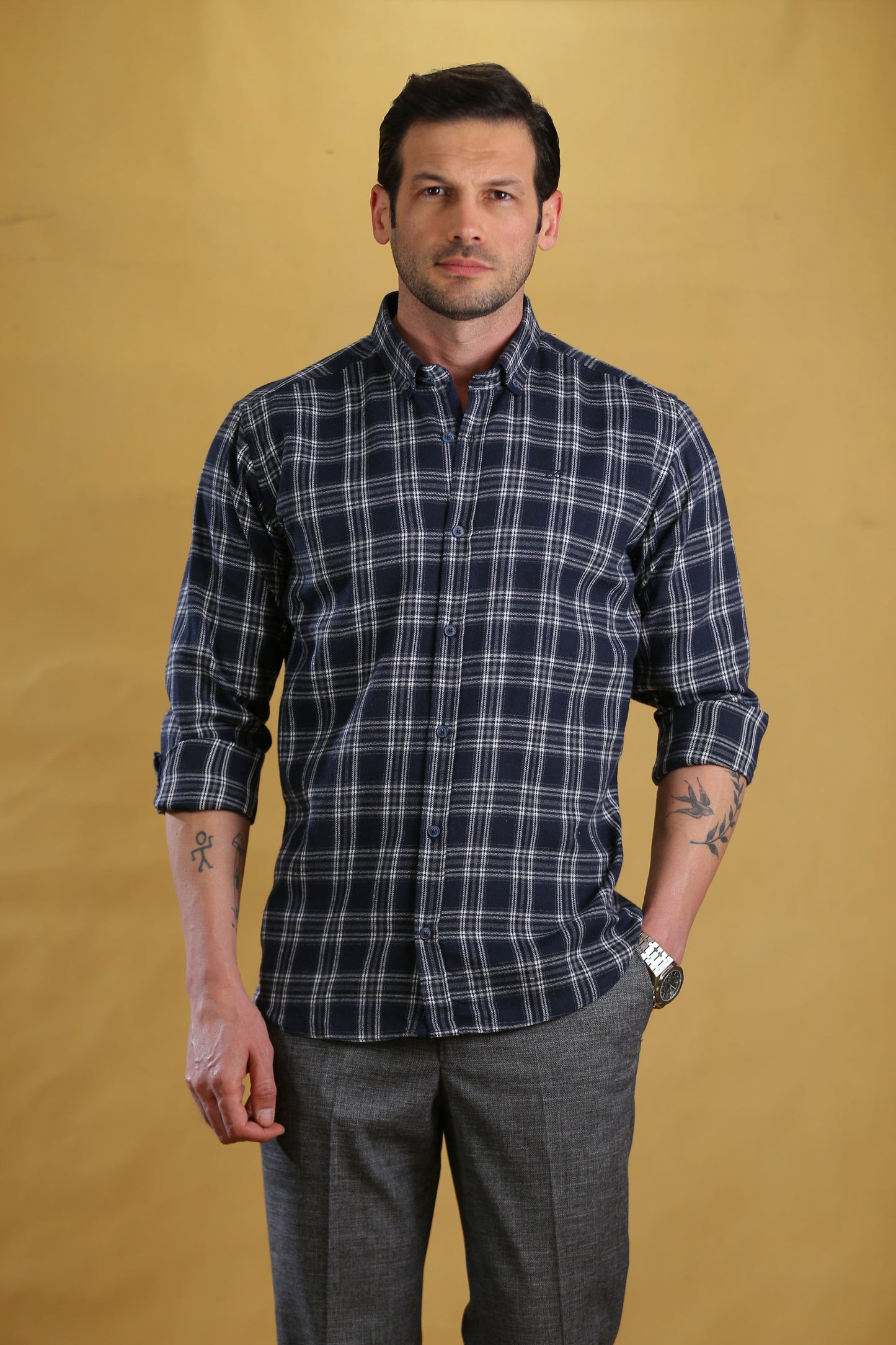 The Woodsman Shirt(Navy Plaid) - Bright Moons